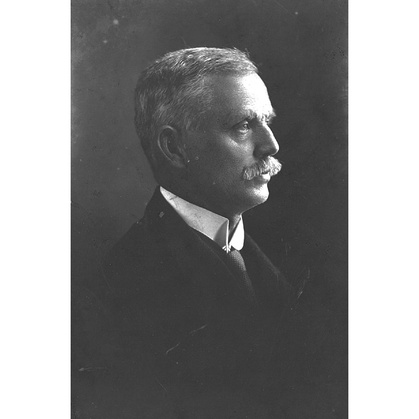 Mr Roger Lupton - 1896 to 1924