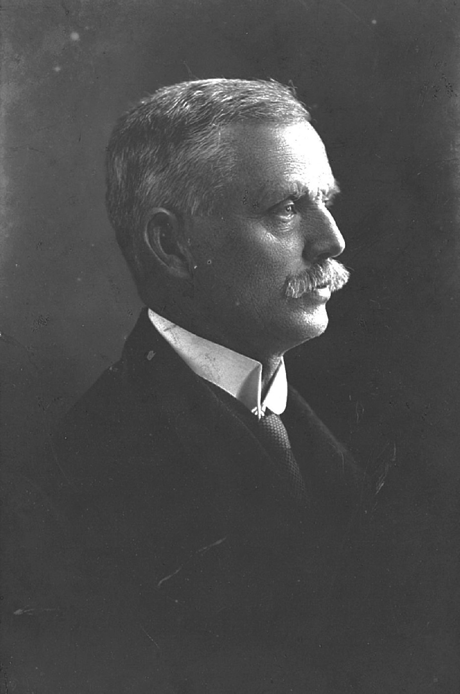 Mr Roger Lupton&nbsp;- 1896 to 1924